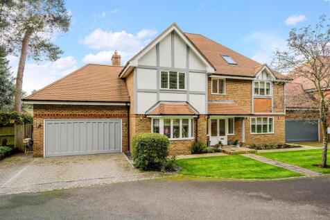 Alcocks Lane, Kingswood 6 bed detached house for sale