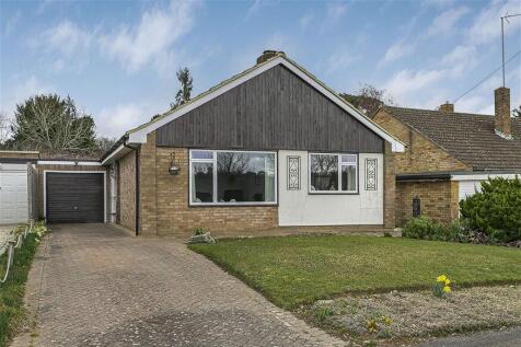 Wheathampstead AL4 3 bed detached bungalow for sale