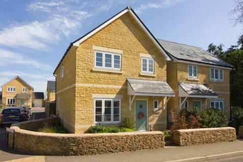 Phillips Grove, Yatton Keynell SN14 3 bed detached house for sale