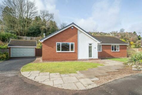 4 bedroom detached bungalow for sale