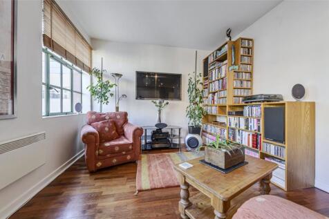 The Atrium, Bristol BS1 2 bed flat for sale