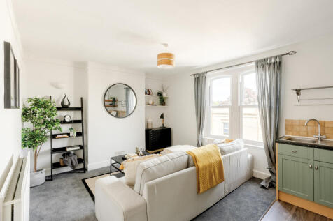 14 Brighton Road, Bristol BS6 1 bed flat for sale