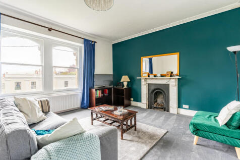 Bristol BS8 3 bed apartment for sale