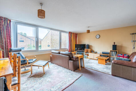 Bristol BS2 2 bed flat for sale