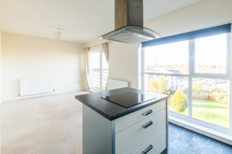 Cheswick Village, Bristol BS16 2 bed flat for sale