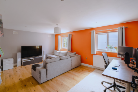 Stoke Gifford, Bristol BS34 2 bed coach house for sale