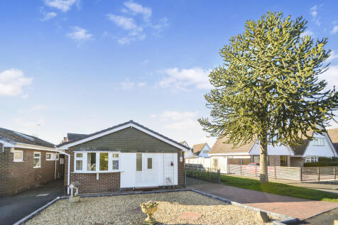 Wenlock Drive, Newport 3 bed detached bungalow for sale