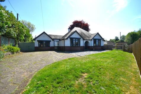 3 bedroom detached bungalow for sale