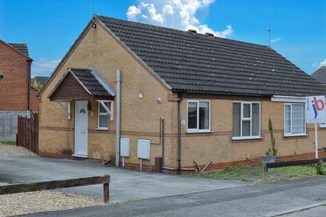 2 bedroom semi-detached bungalow for sale