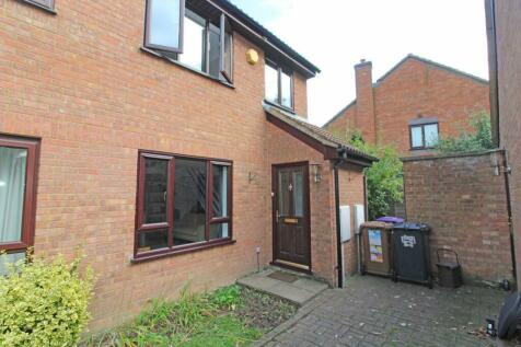 Wynn Close, Baldock, SG7 3 bed end of terrace house for sale