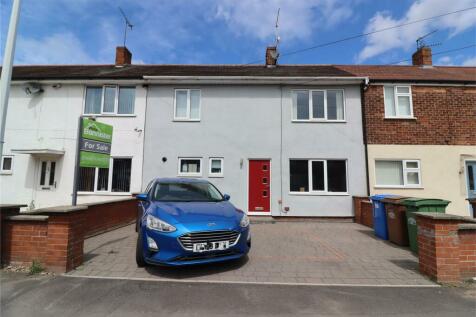 3 bedroom terraced house for sale