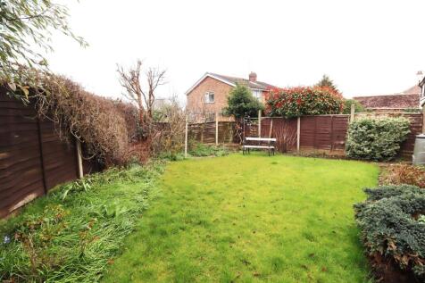 2 bedroom semi-detached bungalow for sale
