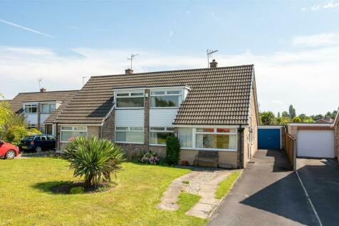 3 bedroom semi-detached bungalow for sale