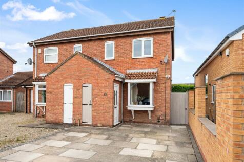 Helmsdale, Woodthorpe, York, YO24 2XW 2 bed semi