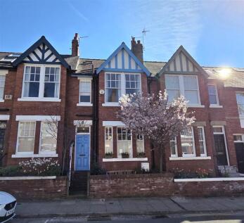 3 bedroom town house for sale