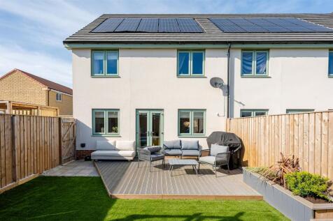 4 bedroom town house for sale