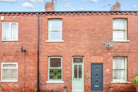 2 bedroom terraced house for sale