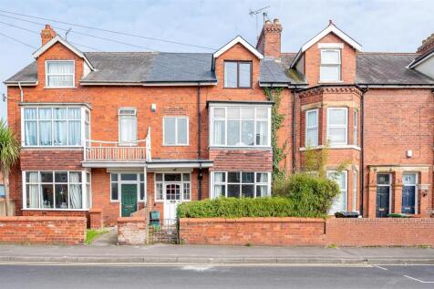 Carr Lane, York,YO26 5HT 5 bed terraced house for sale