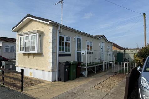 2 bedroom park home for sale