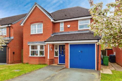 4 bedroom detached house for sale