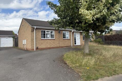 Gloucester Road, Grantham... 3 bed detached bungalow for sale