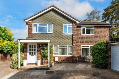 The Hawthorns, Hurst Green 4 bed detached house for sale