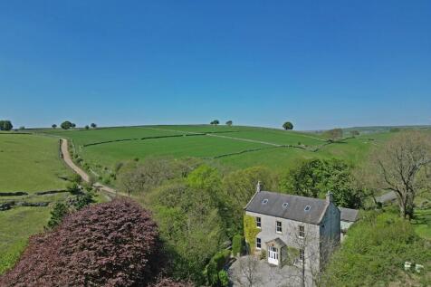 6 bedroom detached house for sale