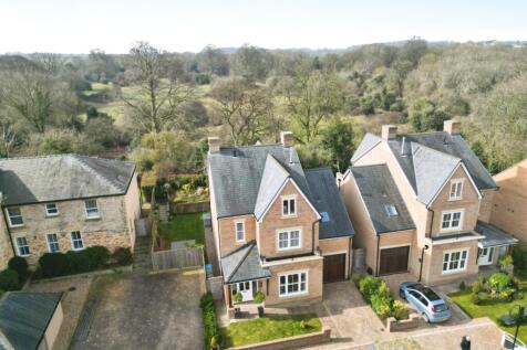 Simpson Close, Beverley, HU17 8EY 5 bed detached house for sale