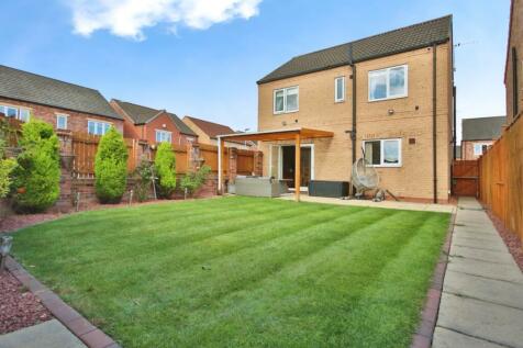 3 bedroom detached house for sale