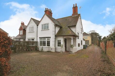 Main Street, Wawne, Hull, HU7 5XH 3 bed semi