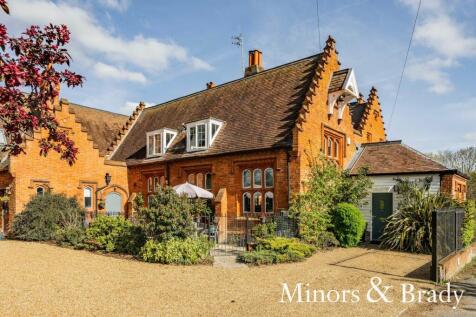 Church Lane, Wroxham 2 bed end of terrace house for sale