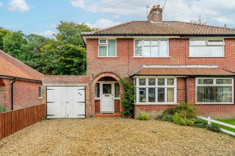 4 bedroom semi-detached house for sale