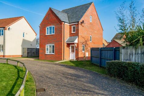 Liz Jones Way, Aylsham 4 bed detached house for sale