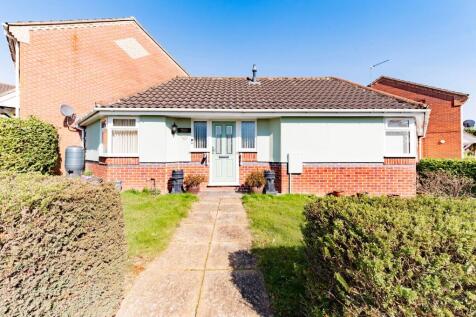 1 bedroom semi-detached house for sale