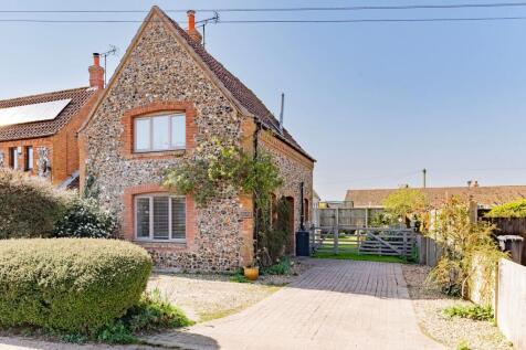 Church Road, Felmingham 3 bed detached house for sale