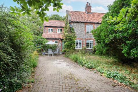3 bedroom cottage for sale