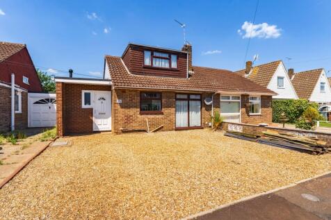 3 bedroom chalet for sale
