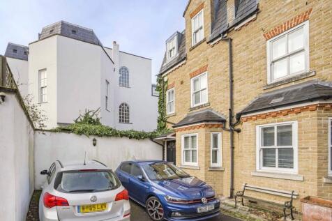 Vine Cottages, Richmond 2 bed end of terrace house for sale