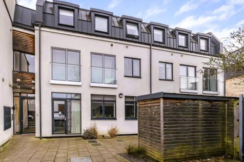 Bardolph Road, Richmond 2 bed apartment for sale