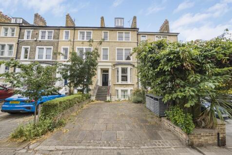 Friars Stile Road, Surrey 3 bed apartment for sale