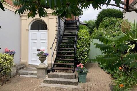 7 bedroom house for sale