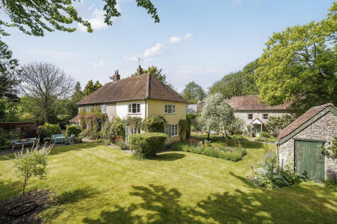 5 bedroom cottage for sale