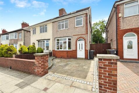 4 bedroom semi-detached house for sale