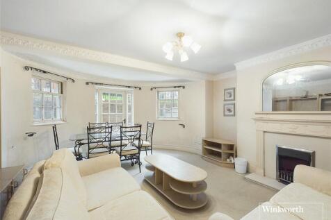 Chancery Mews, Russell Street... 1 bed apartment for sale