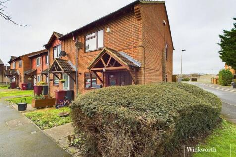 Copenhagen Close, Reading, Berkshire... 2 bed end of terrace house for sale