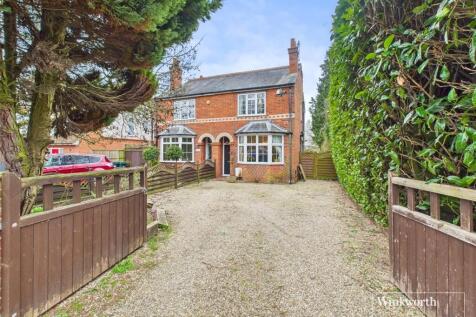 Holybrook Crescent, Reading, RG30 3 bed semi