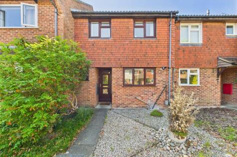 Celandine Court, Yateley, Hampshire... 3 bed terraced house for sale