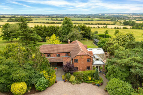 6 bedroom barn conversion for sale