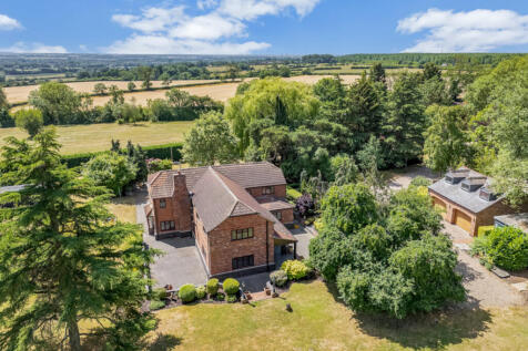 Leicester LE7 6 bed detached house for sale