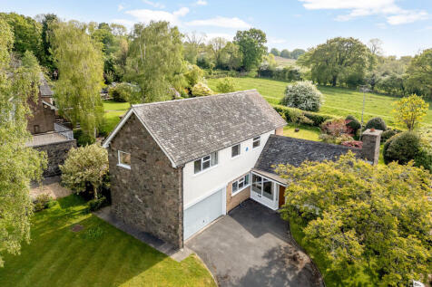 Leicester LE6 4 bed detached house for sale